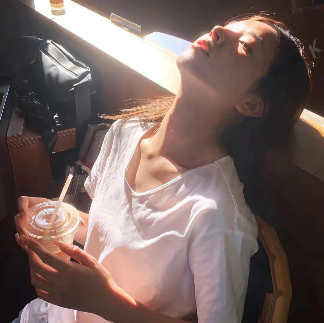 我们生活的夏天海报